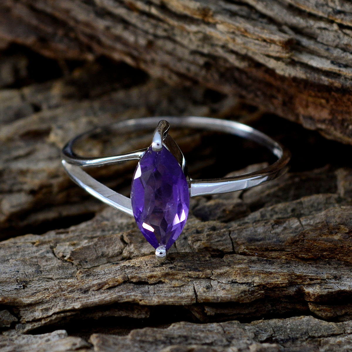 Amethyst Solitaire Korean Silver Purple Gemstone Elegant  Modern Ring Jewelry