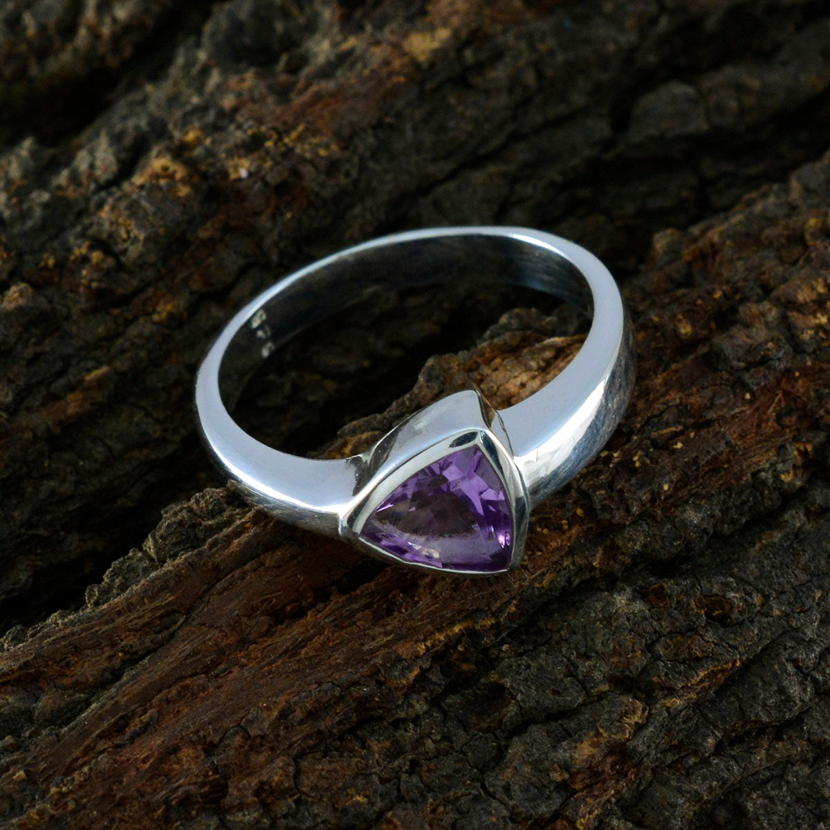 Amethyst Solitaire Australian Silver Purple Gemstone Tiny Heritage Ring Jewellery