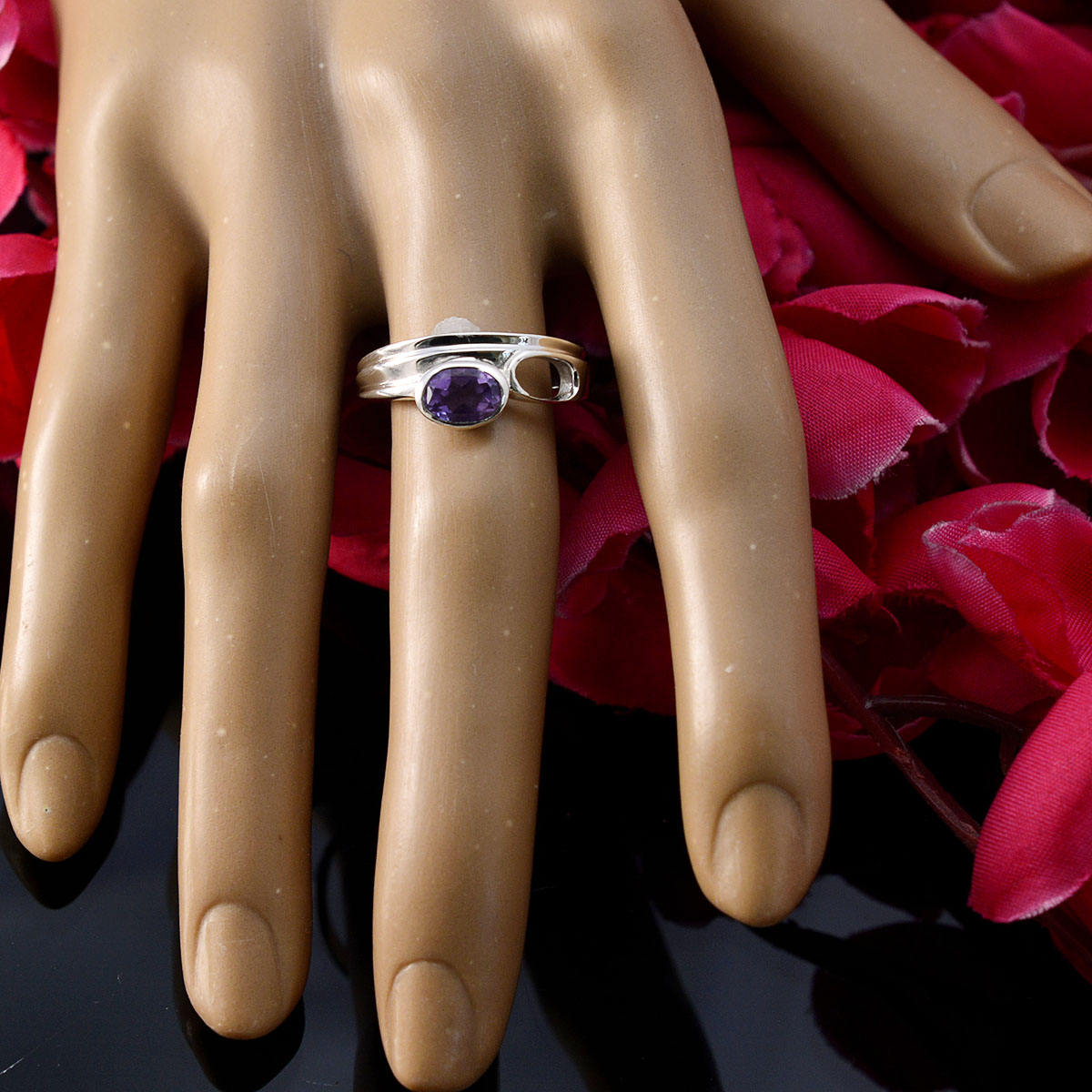 Amethyst Solitaire American Silver Purple Gemstones Whisper thin Modern Ring Jewelry