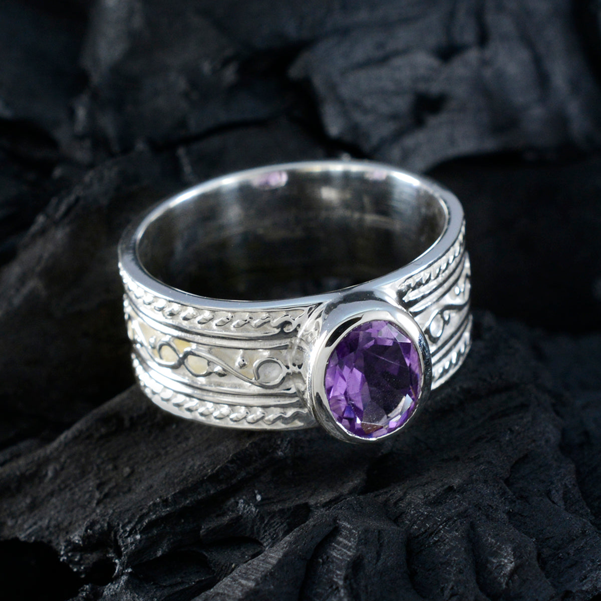 Amethyst Solitaire Moroccan Sterling Silver Purple Gems Mid weight Art Deco Ring Jewellery