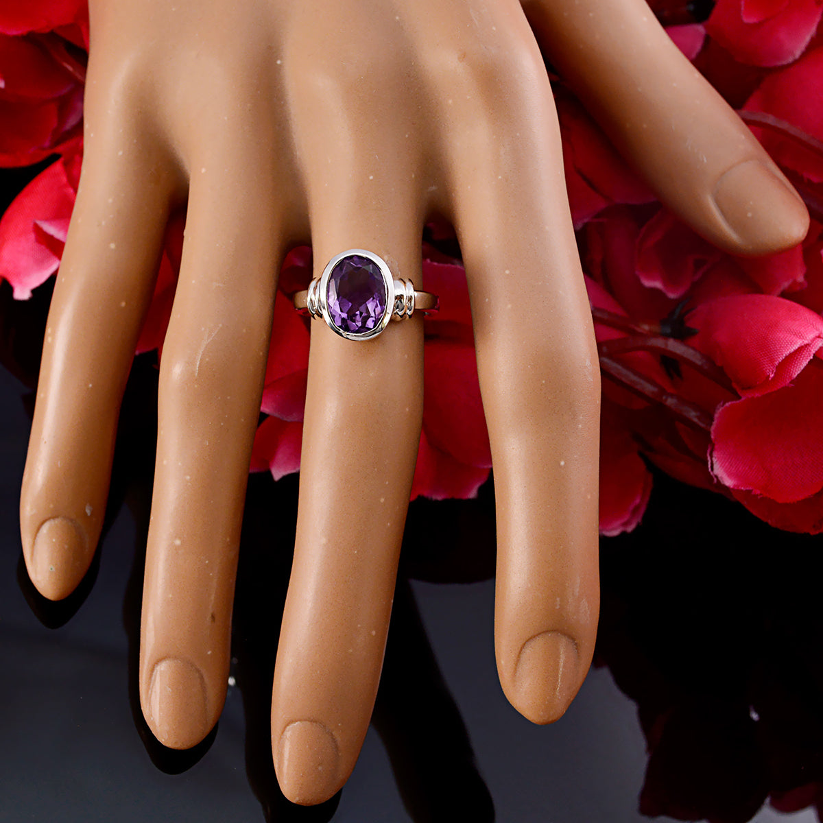 Amethyst Solitaire Indian 925 Sterling Silver Purple Gems Classic  Sophisticated Ring Jewellery