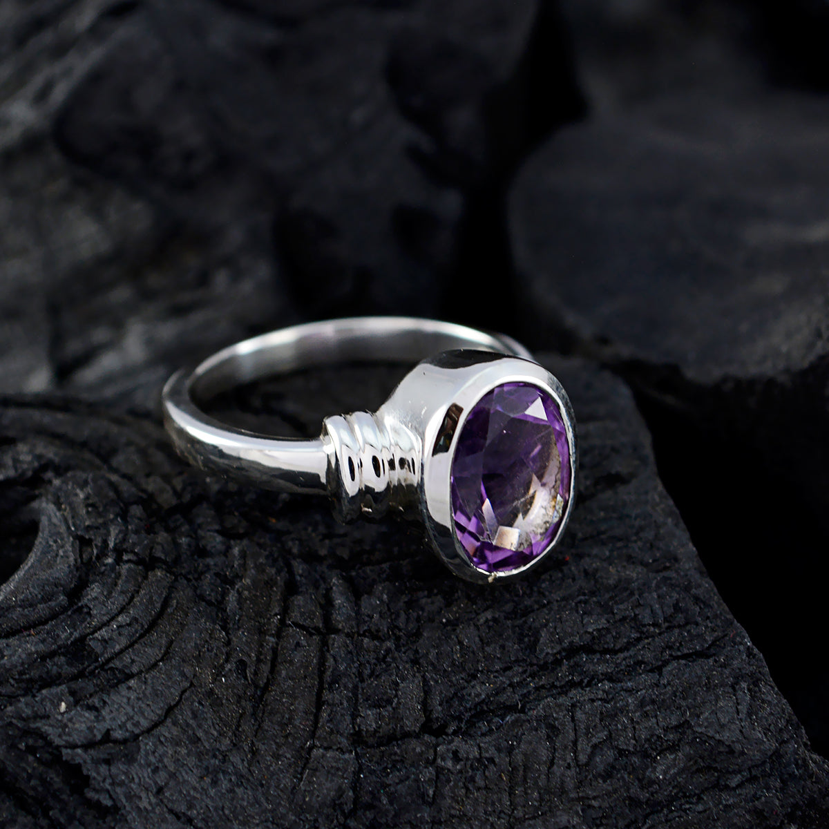 Amethyst Solitaire Indian 925 Sterling Silver Purple Gems Classic  Sophisticated Ring Jewellery
