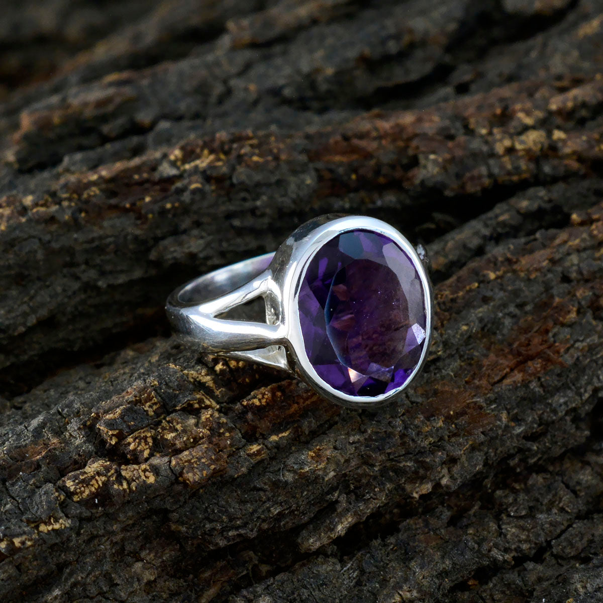 Amethyst Solitaire Russian Sterling Silver Purple Gemstone Featherlight Traditional Ring Jewelry