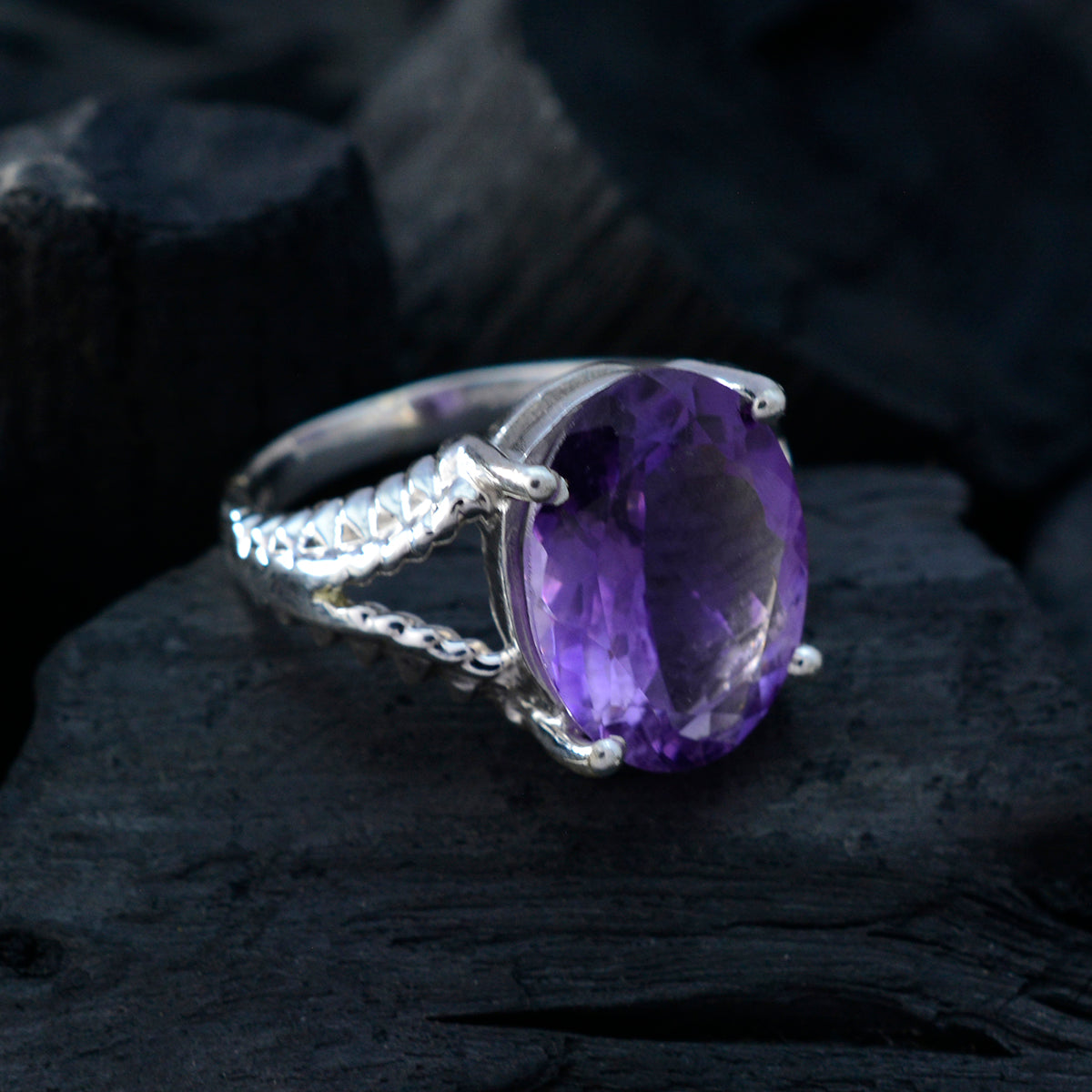 Amethyst Solitaire African 925 Sterling Silver Purple Gems Minimal Contemporary Ring Jewellery