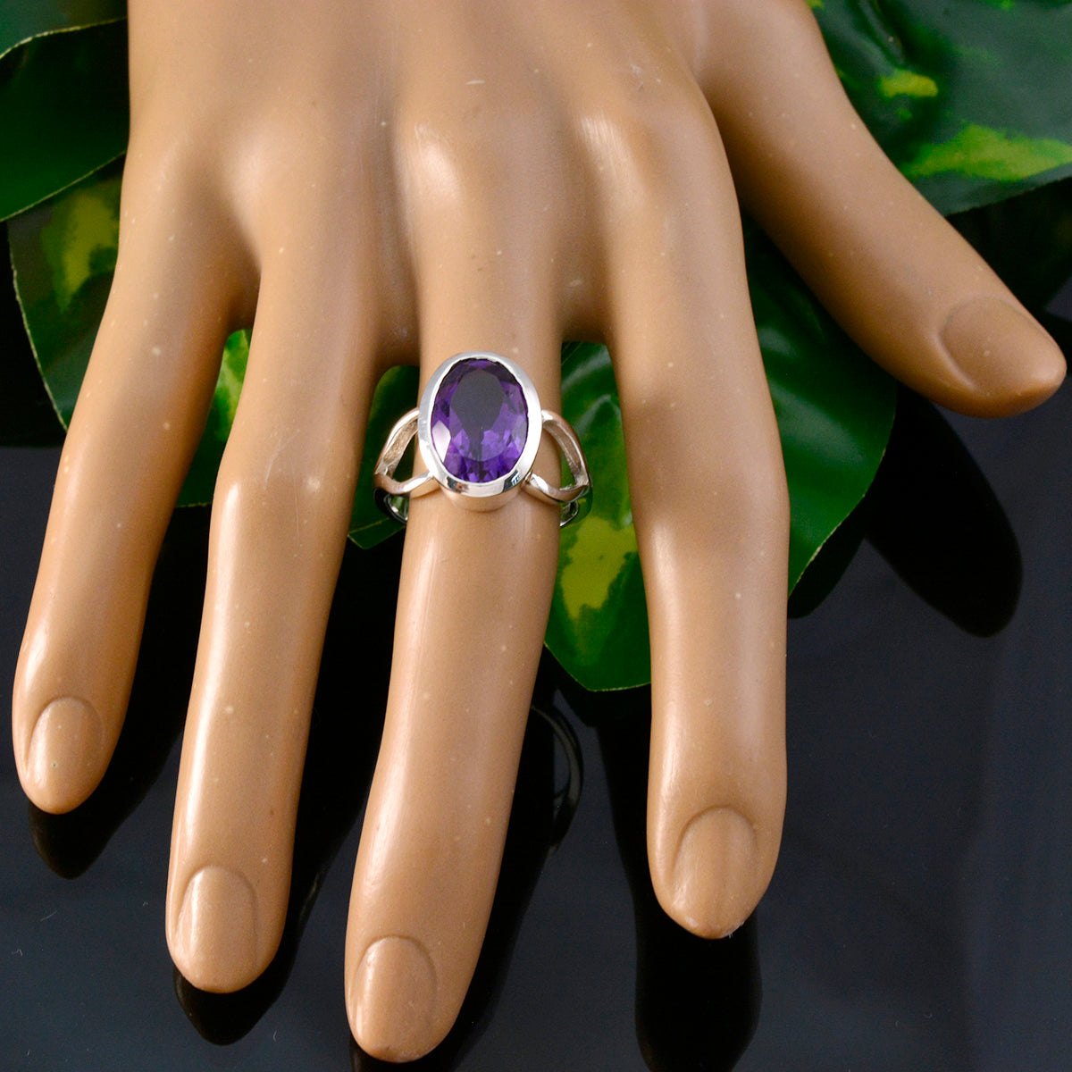 Amethyst Solitaire Egyptian 925 Silver Purple Gemstone Mid weight Sophisticated Ring Jewellery