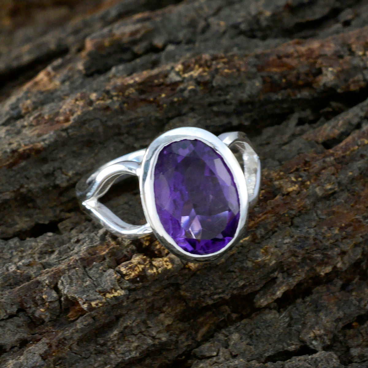 Amethyst Solitaire Egyptian 925 Silver Purple Gemstone Mid weight Sophisticated Ring Jewellery