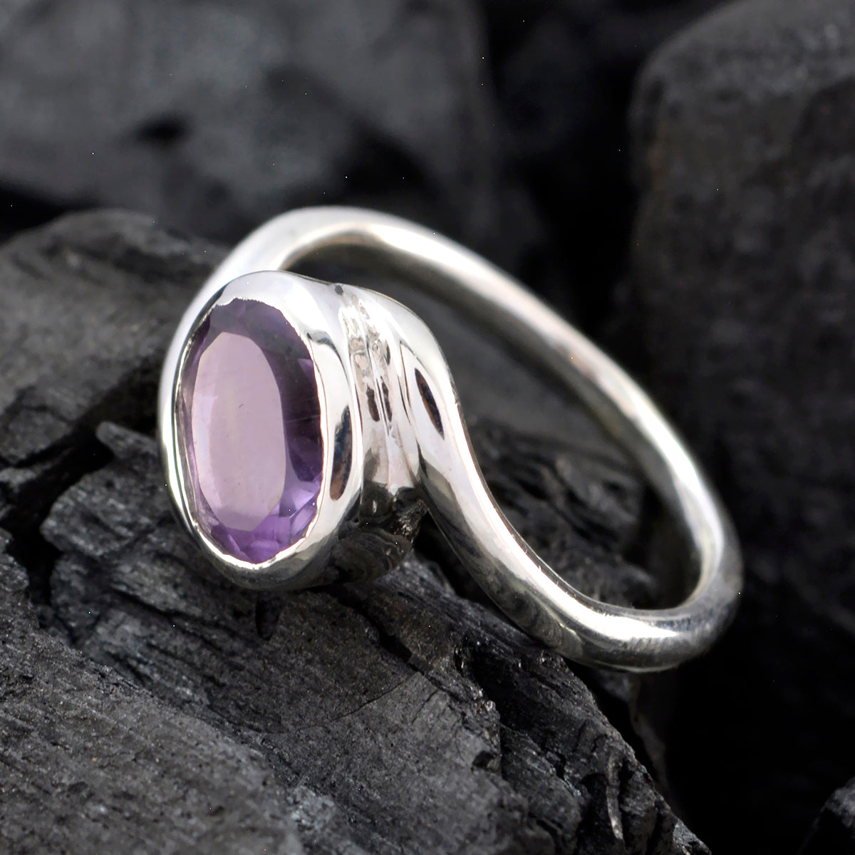 Amethyst Solitaire Indian 925 Silver Purple Gems Featherlight Ethnic Ring Jewelry
