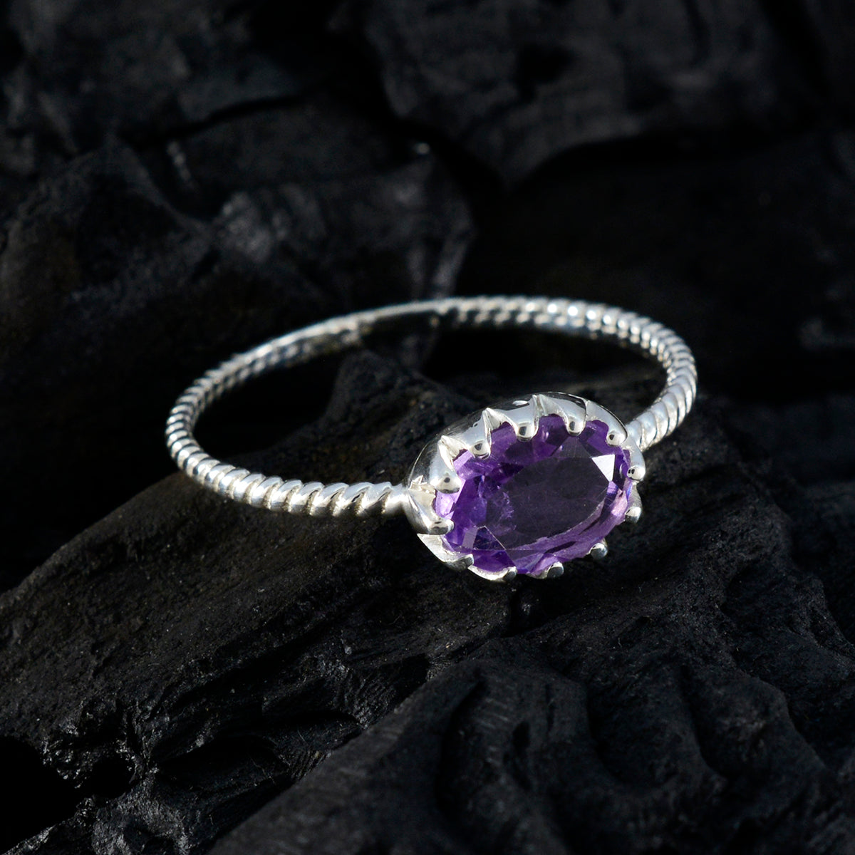 Amethyst Solitaire Japanese Silver Purple Gems Elegant  Twist Ring Jewelry