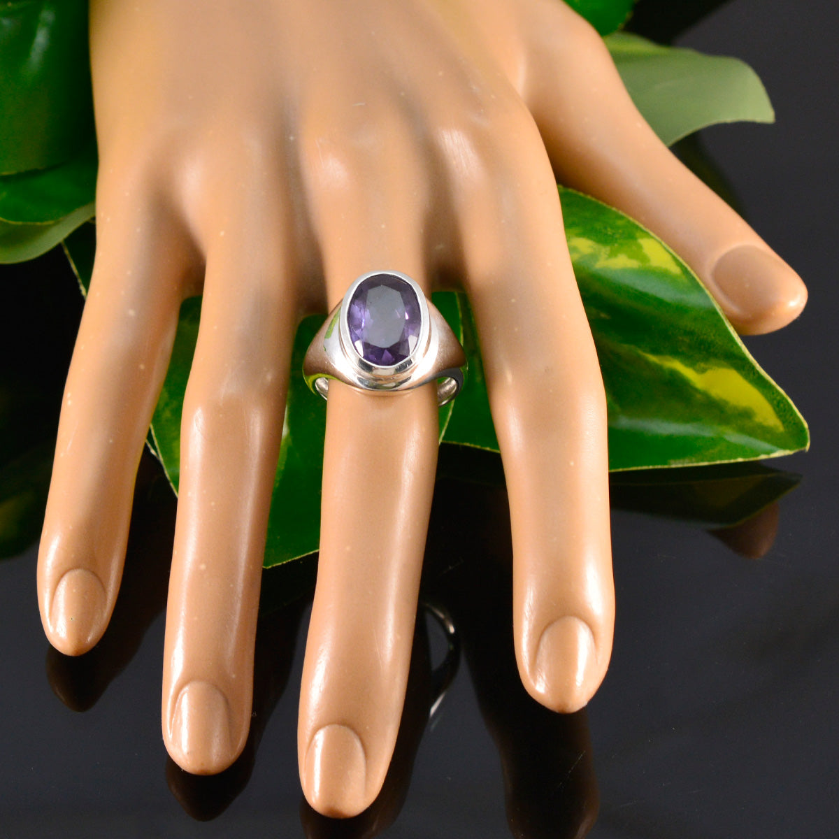 Amethyst Solitaire African 925 Sterling Silver Purple Gemstone Eye catching valentine Ring Jewellery