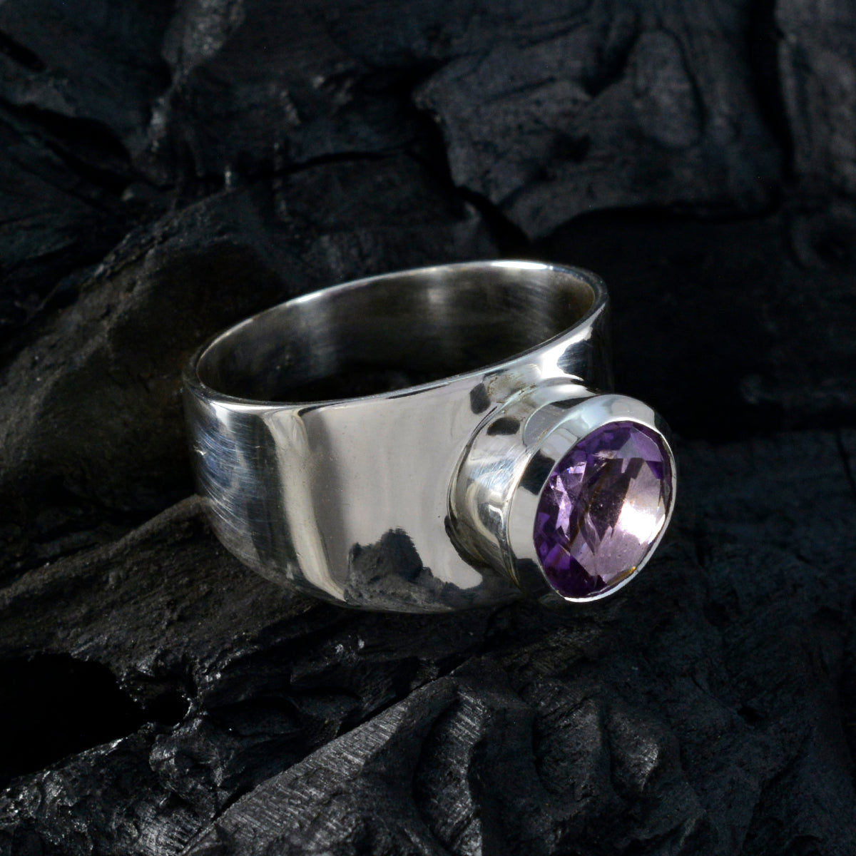 Amethyst Solitaire Indian 92.5 Silver Purple Gemstone Essential  Contemporary Ring Jewellery