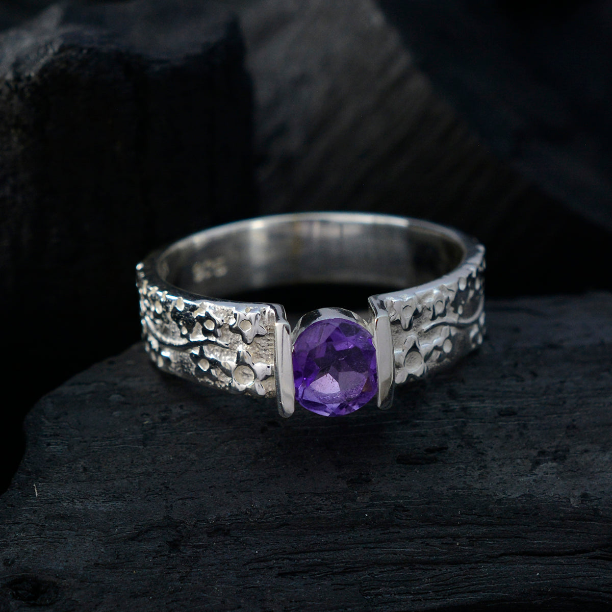 Amethyst Solitaire Indian 92.5 Silver Purple Gemstones Tiny Sophisticated Ring Jewellery