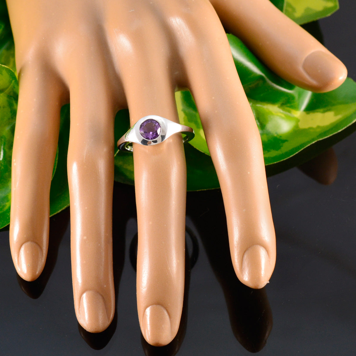 Amethyst Solitaire German Silver Purple Gems Featherlight Feminine Ring Jewelry