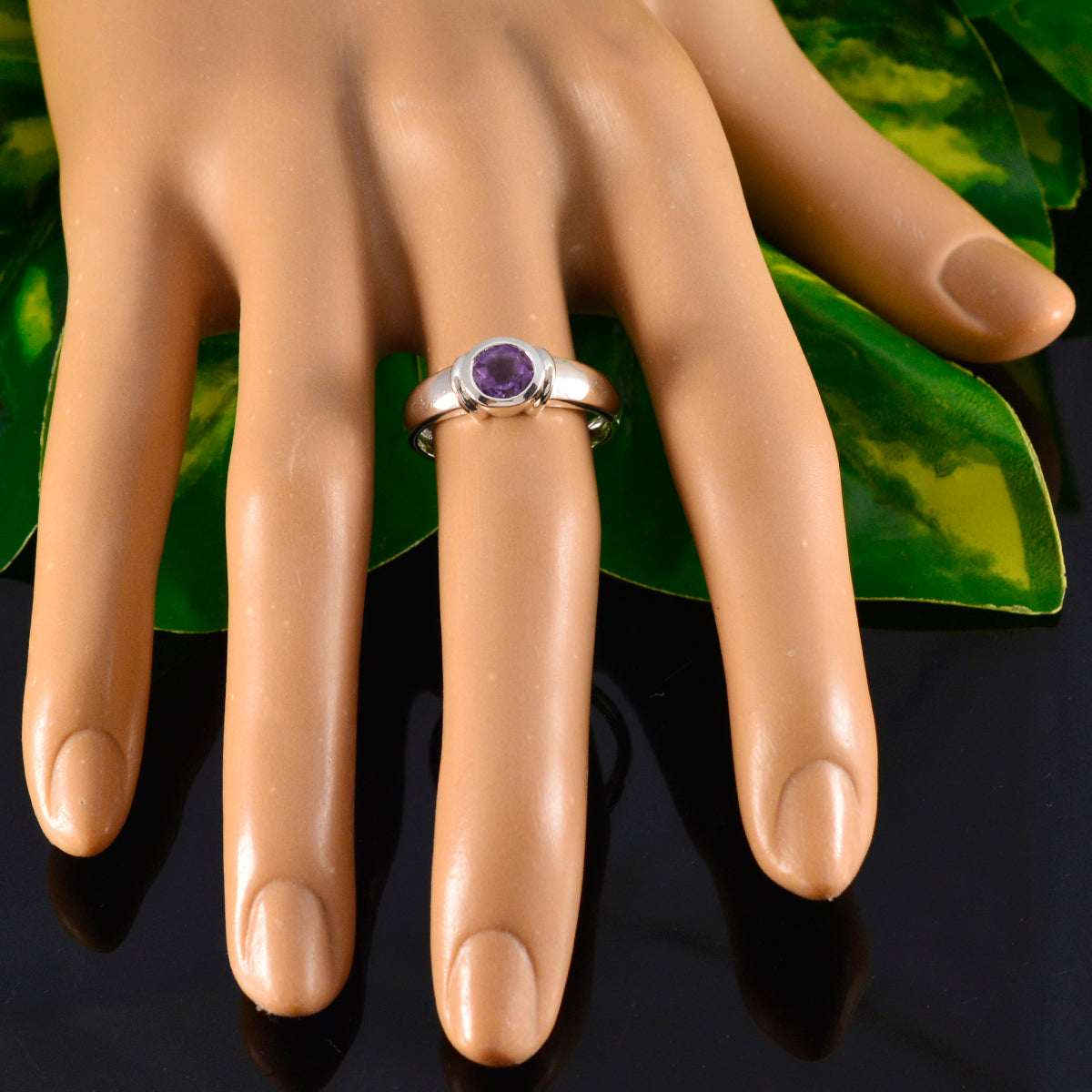 Amethyst Solitaire Moroccan Silver Purple Gemstone Featherlight Feminine Ring Jewelry