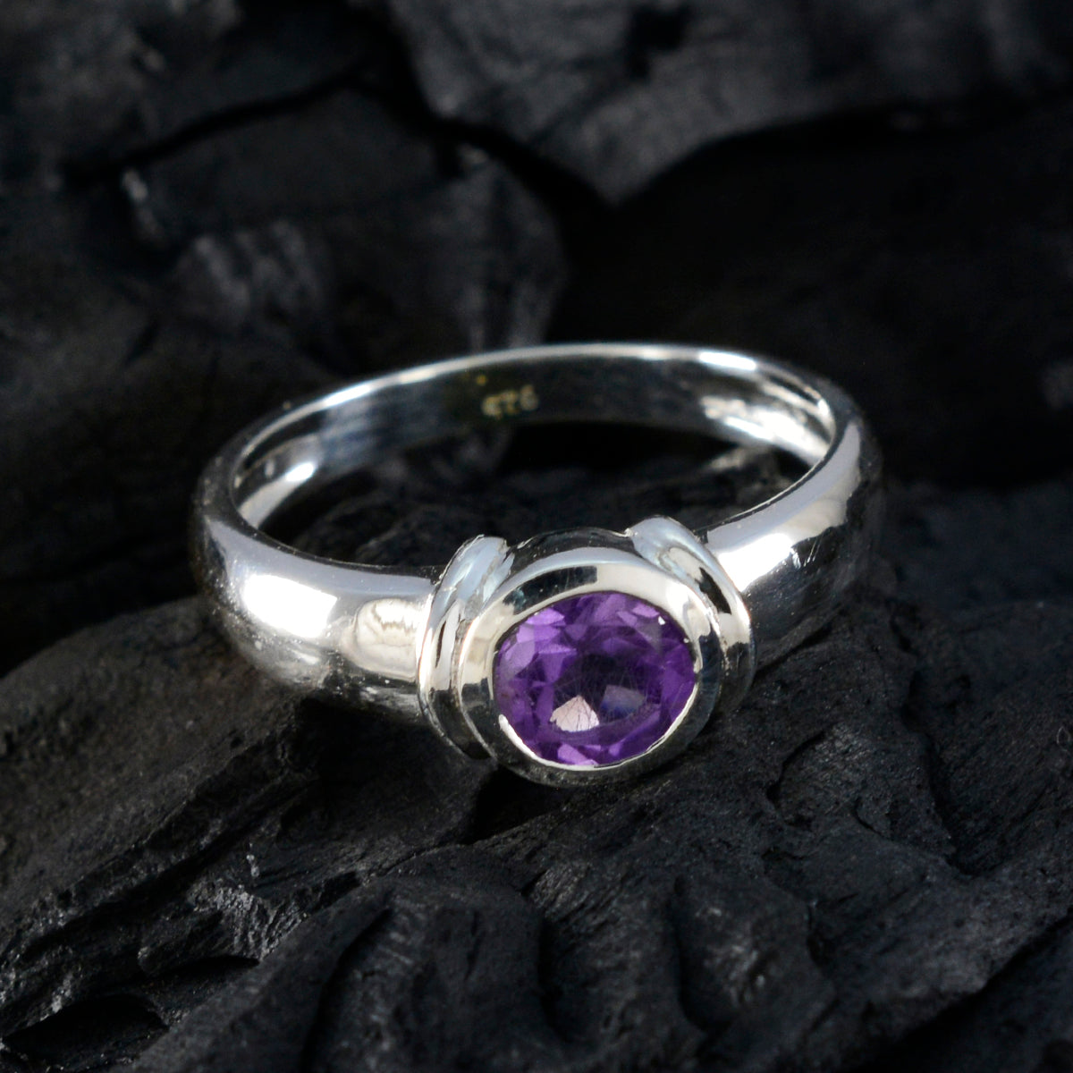 Amethyst Solitaire Moroccan Silver Purple Gemstone Featherlight Feminine Ring Jewelry