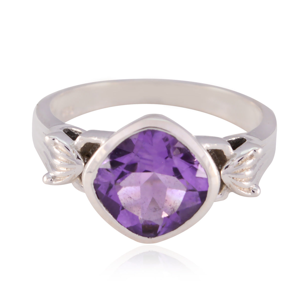 Amethyst Solitaire French Silver Purple Gems Mid weight Graceful Ring Jewellery Image principale du produit