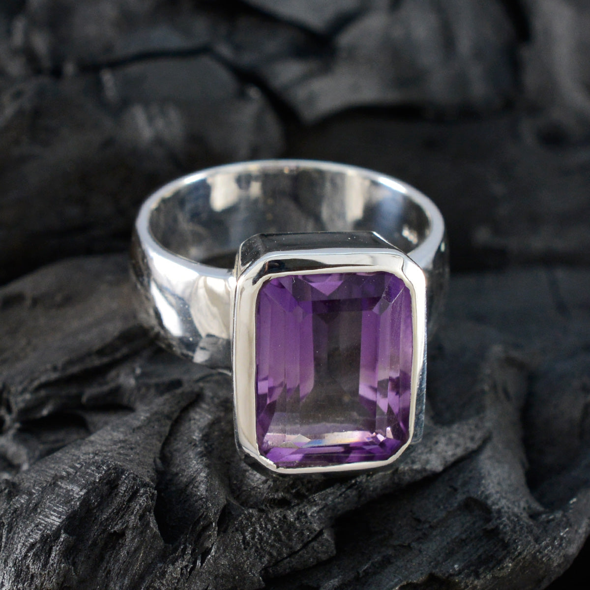 Amethyst Solitaire Italian Silver Purple Gems Edgy Contemporary Ring Jewelry