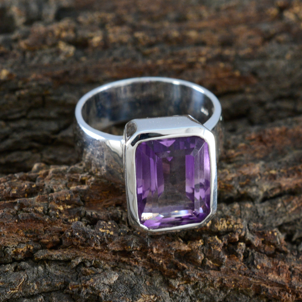 Amethyst Solitaire Italian Silver Purple Gems Edgy Contemporary Ring Jewelry
