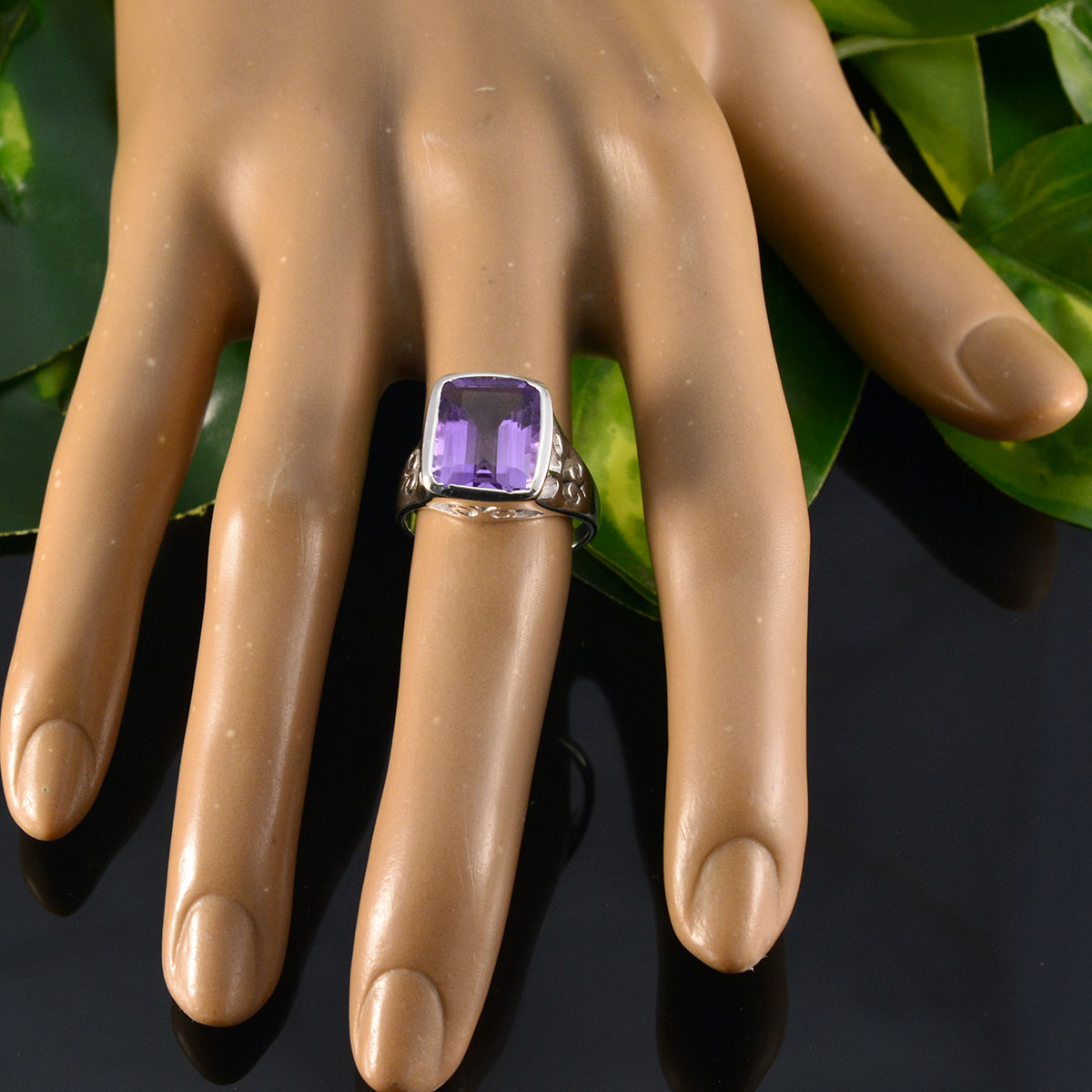 Amethyst Solitaire German 925 Sterling Silver Purple Gems Classic Glamorous Ring Jewellery