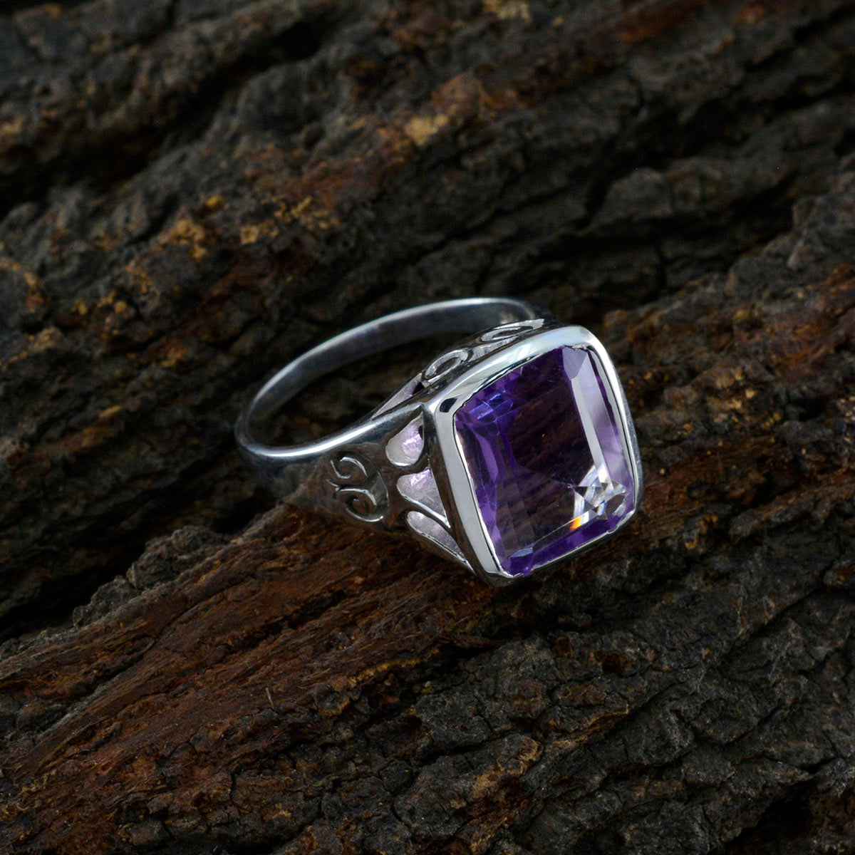 Amethyst Solitaire German 925 Sterling Silver Purple Gems Classic Glamorous Ring Jewellery