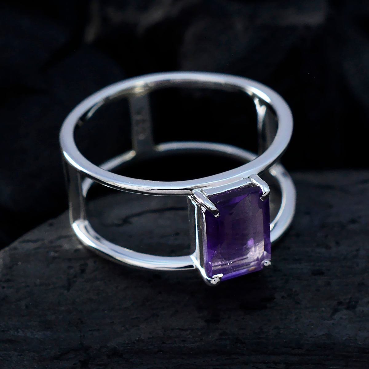 Amethyst Solitaire Turkish 92.5 Silver Purple Gemstone Whisper thin Geometric Band Jewellery