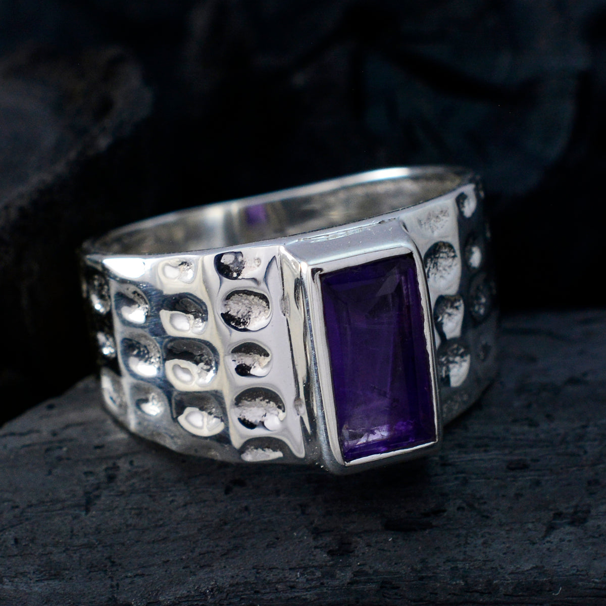 Amethyst Solitaire Russian Sterling Silver Purple Gems Mid weight Signet Ring Jewellery