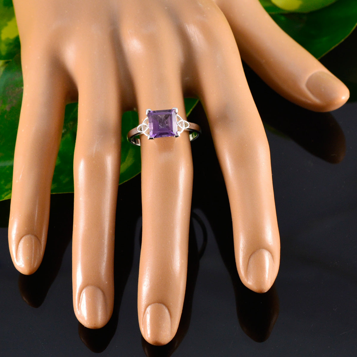 Amethyst Solitaire French Silver Purple Gemstone Featherlight Abstract Ring Jewellery