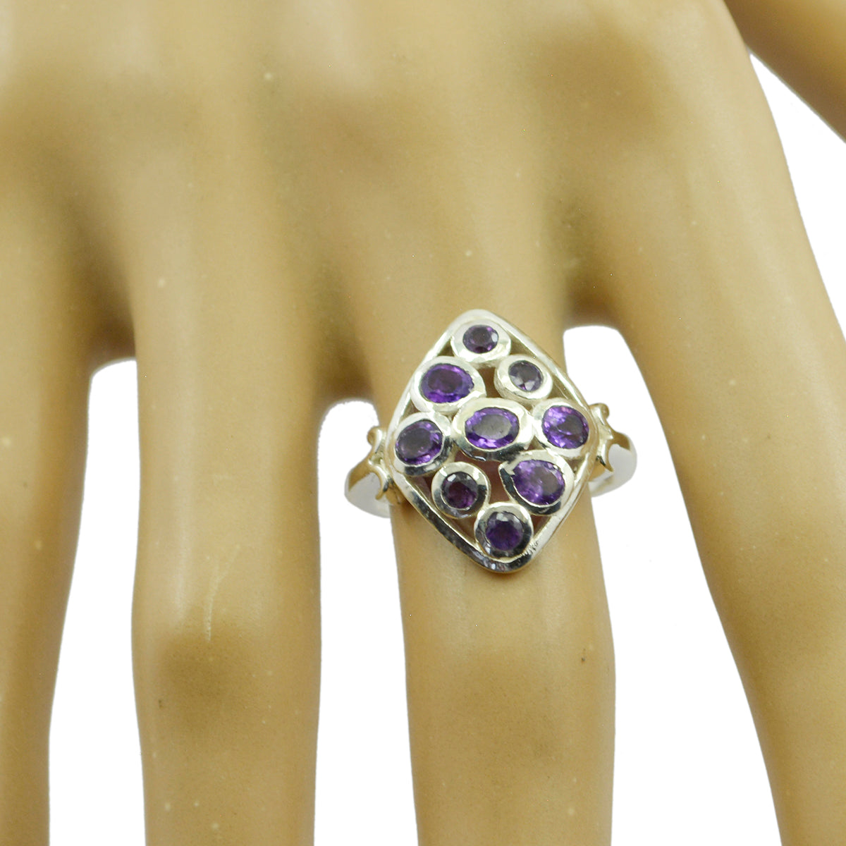 Anillo de amatista Navratna indio de plata 925 con gemas moradas, fino y lujoso. Imagen secundaria del producto