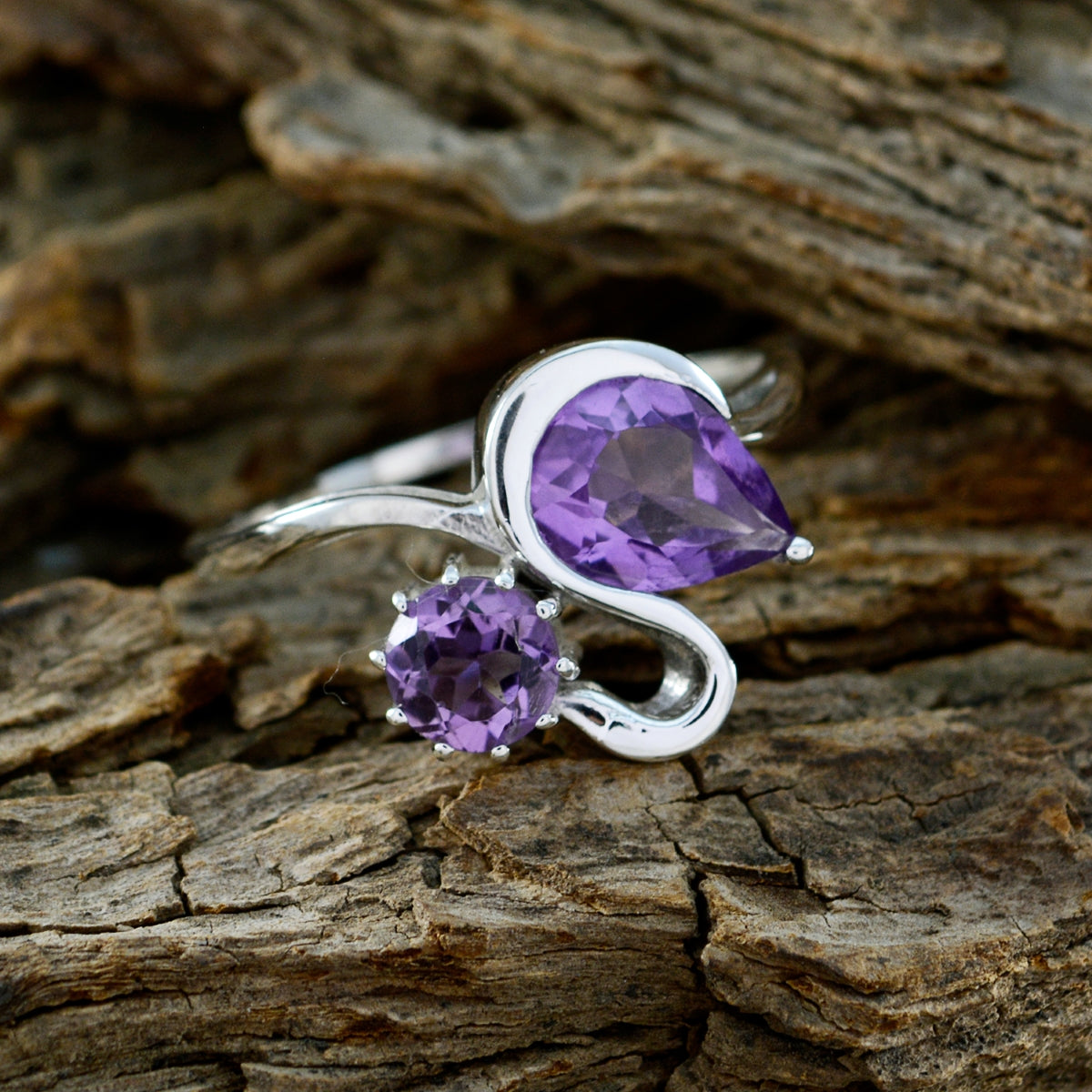 Amethyst Toi et Moi Indian 92.5 Silver Purple Gemstone Featherlight Graceful Ring Jewellery