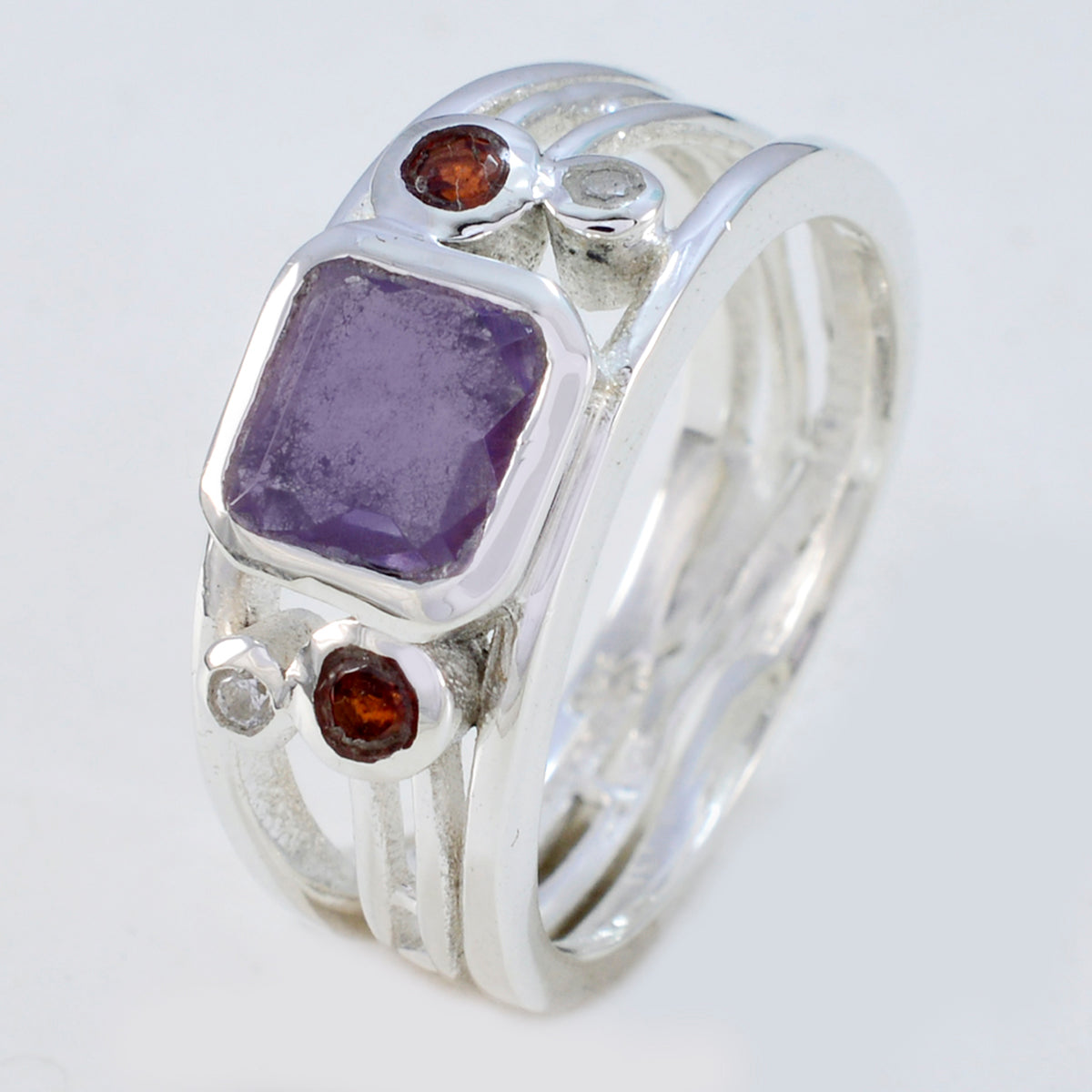 Anillo moderno de amatista, penta, plata esterlina turca, gemas moradas, finísimo. Imagen secundaria del producto