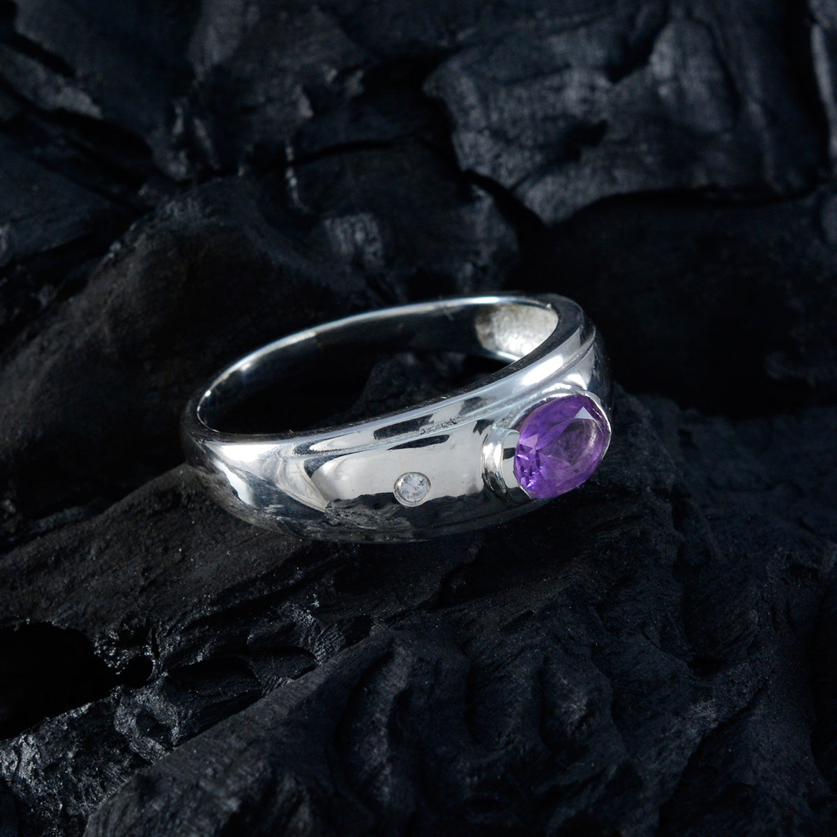 Amethyst Toi et Moi German 92.5 Silver Purple Gemstones Featherlight Feminine Ring Jewellery