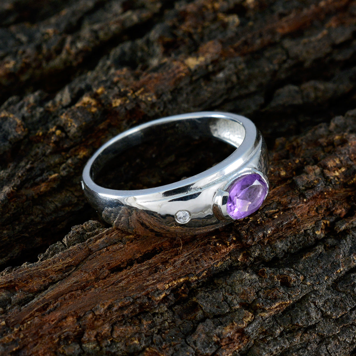 Amethyst Toi et Moi German 92.5 Silver Purple Gemstones Featherlight Feminine Ring Jewellery