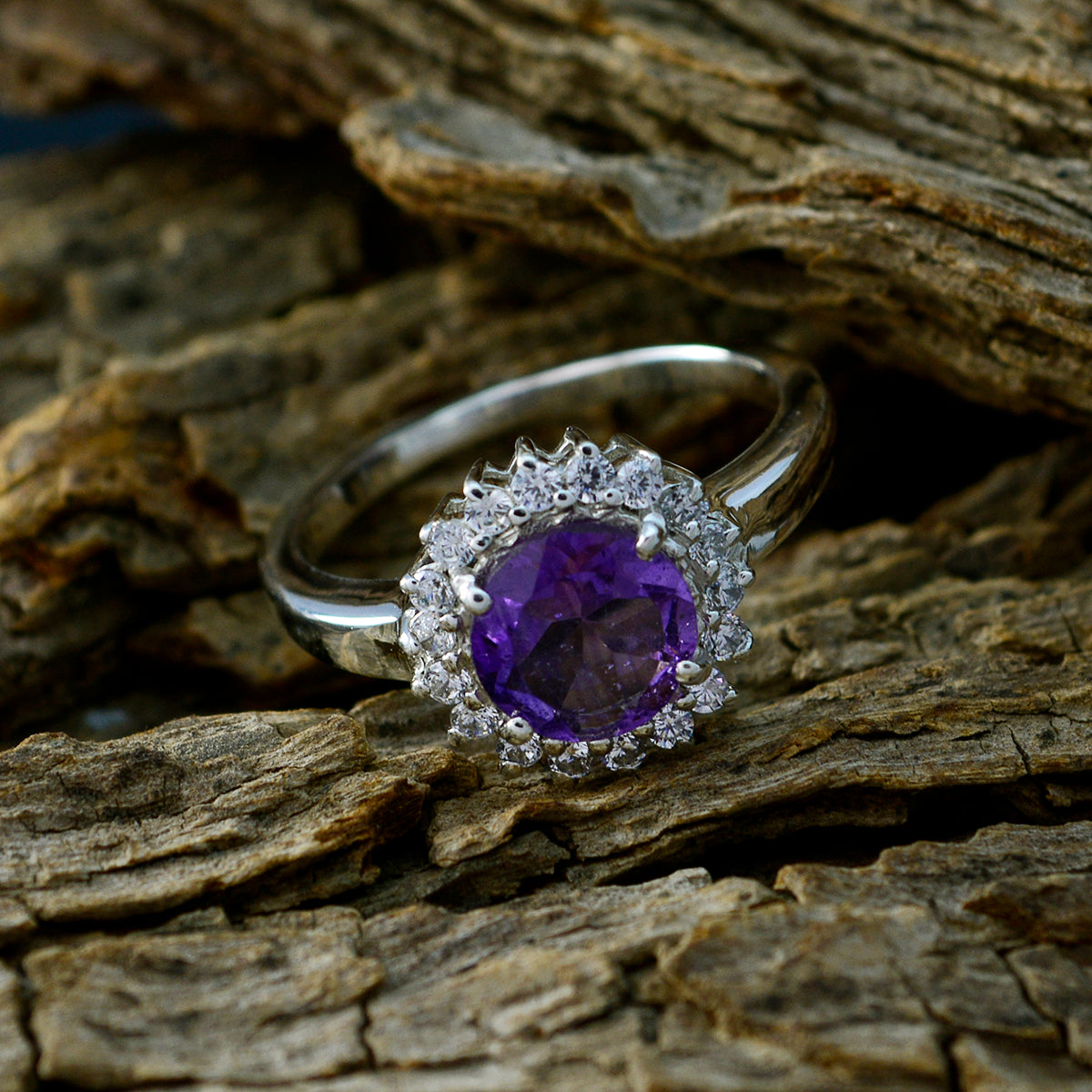 Amethyst Halo German 925 Silver Purple Gemstones Featherlight Romantic Ring Jewellery
