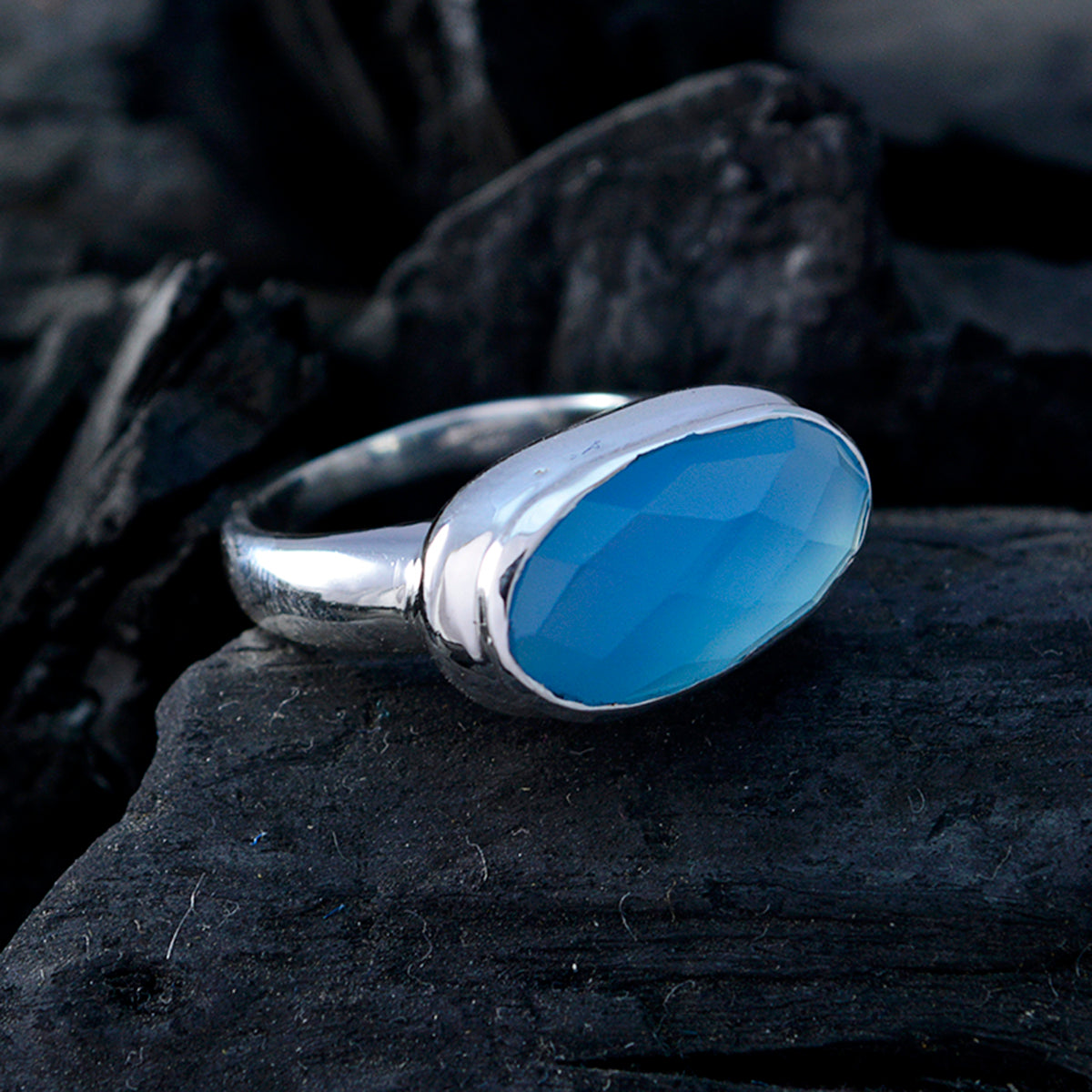 Blue Chalcedony Solitaire Russian 925 Sterling Silver Blue Gemstones Mid weight Luxurious Ring Jewelry