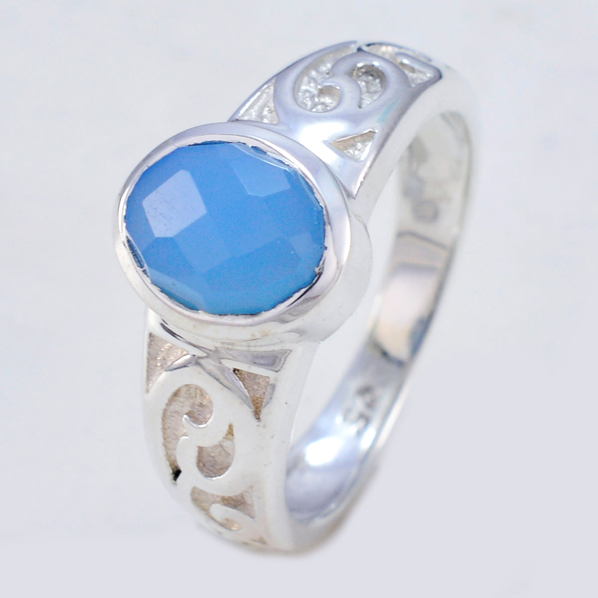Blue Chalcedony Solitaire Australian 92.5 Silver Blue Gems Slim Rope Wire Ring Jewellery