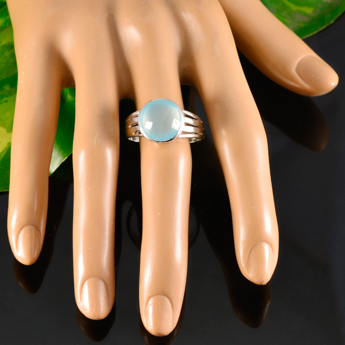 Blue Chalcedony Solitaire African 925 Silver Blue Gems Classic Romantic Ring Jewellery