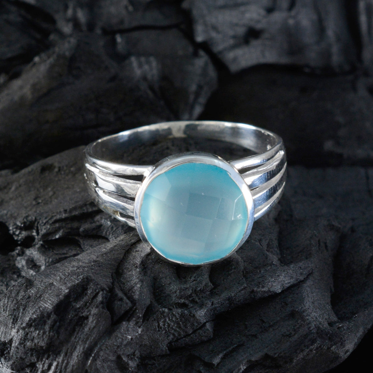 Blue Chalcedony Solitaire African 925 Silver Blue Gems Classic Romantic Ring Jewellery
