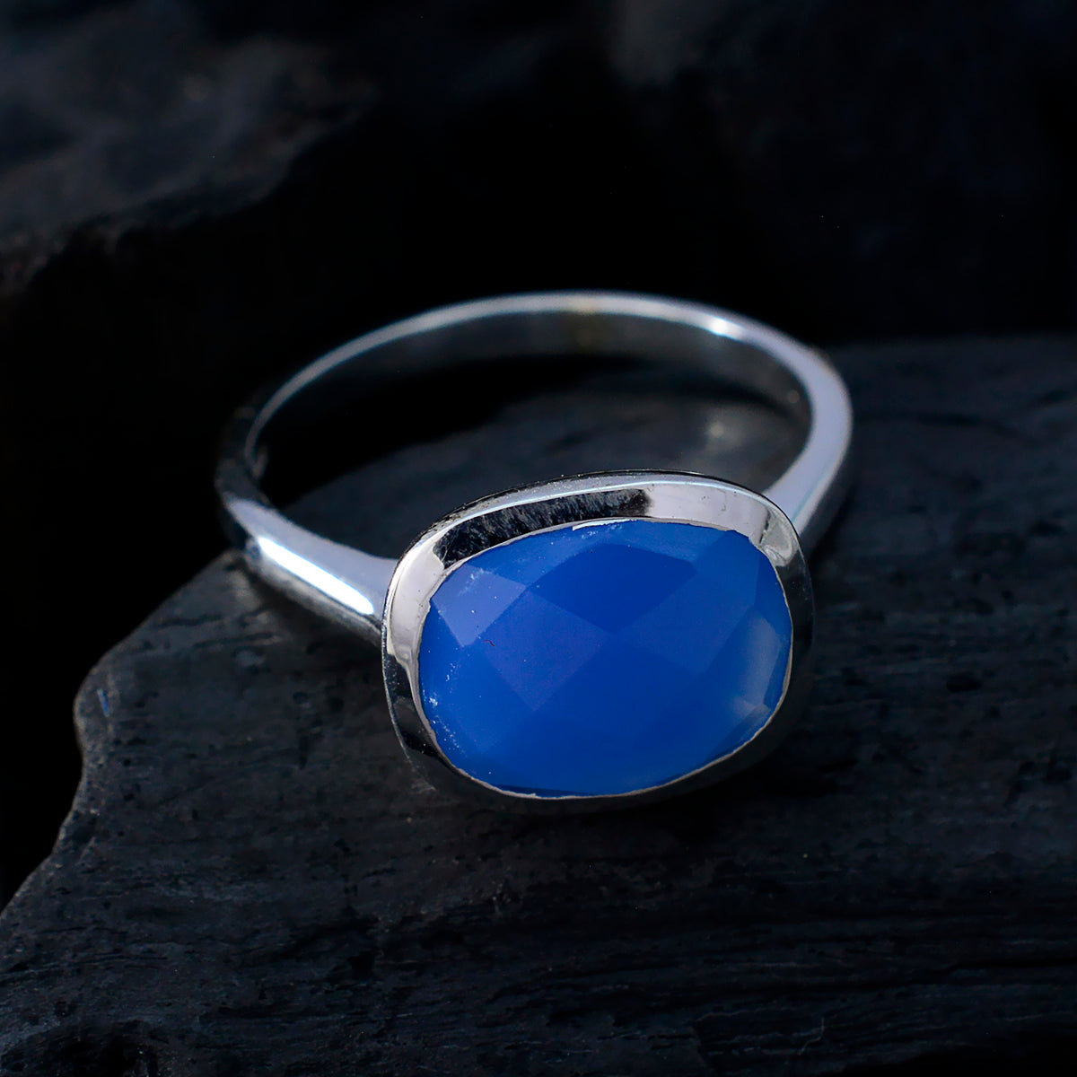 Blue Chalcedony Solitaire Moroccan 925 Silver Blue Gemstone Minimal Boho Ring Jewellery