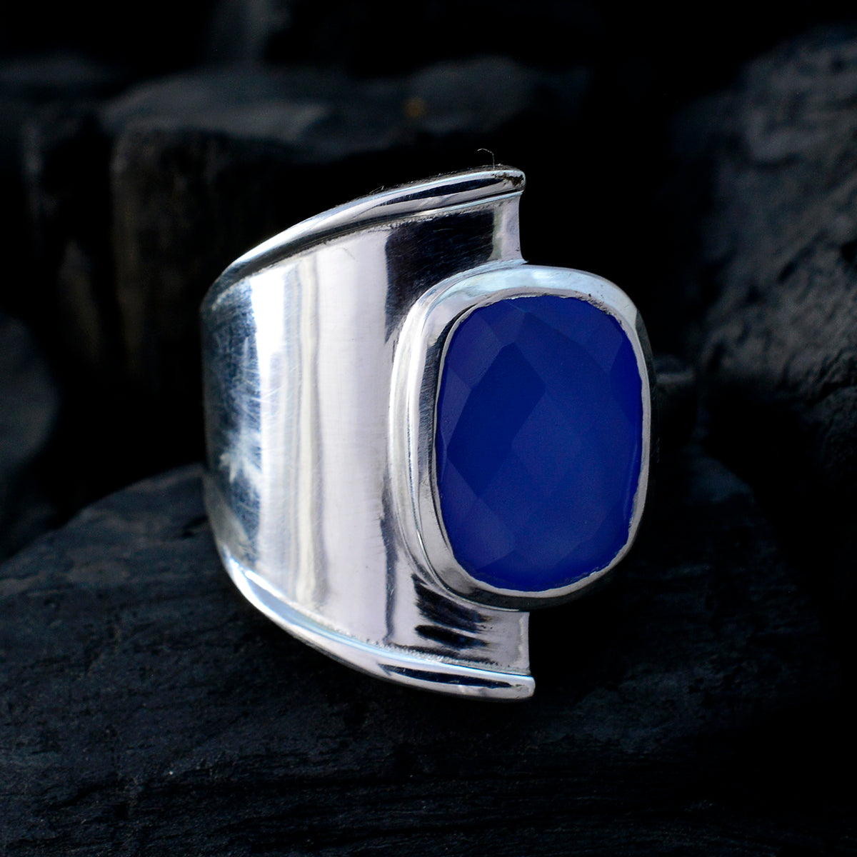 Blue Chalcedony Solitaire Russian Sterling Silver Blue Gemstones Versatile Armor Ring Jewellery