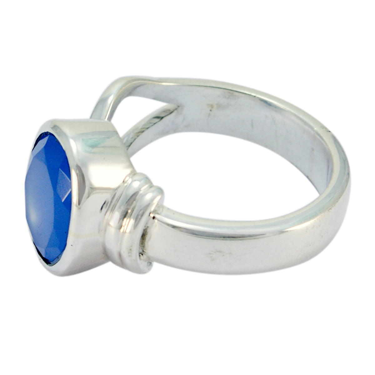 Bague artisanale en argent 925 avec solitaire en calcédoine bleue et pierres précieuses bleues Image secondaire du produit