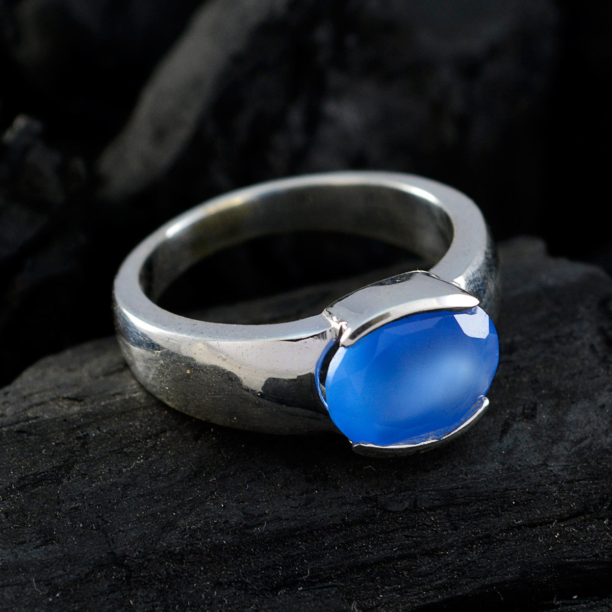 Blue Chalcedony Solitaire African Sterling Silver Blue Gemstones Mid weight Sophisticated Ring Jewelry
