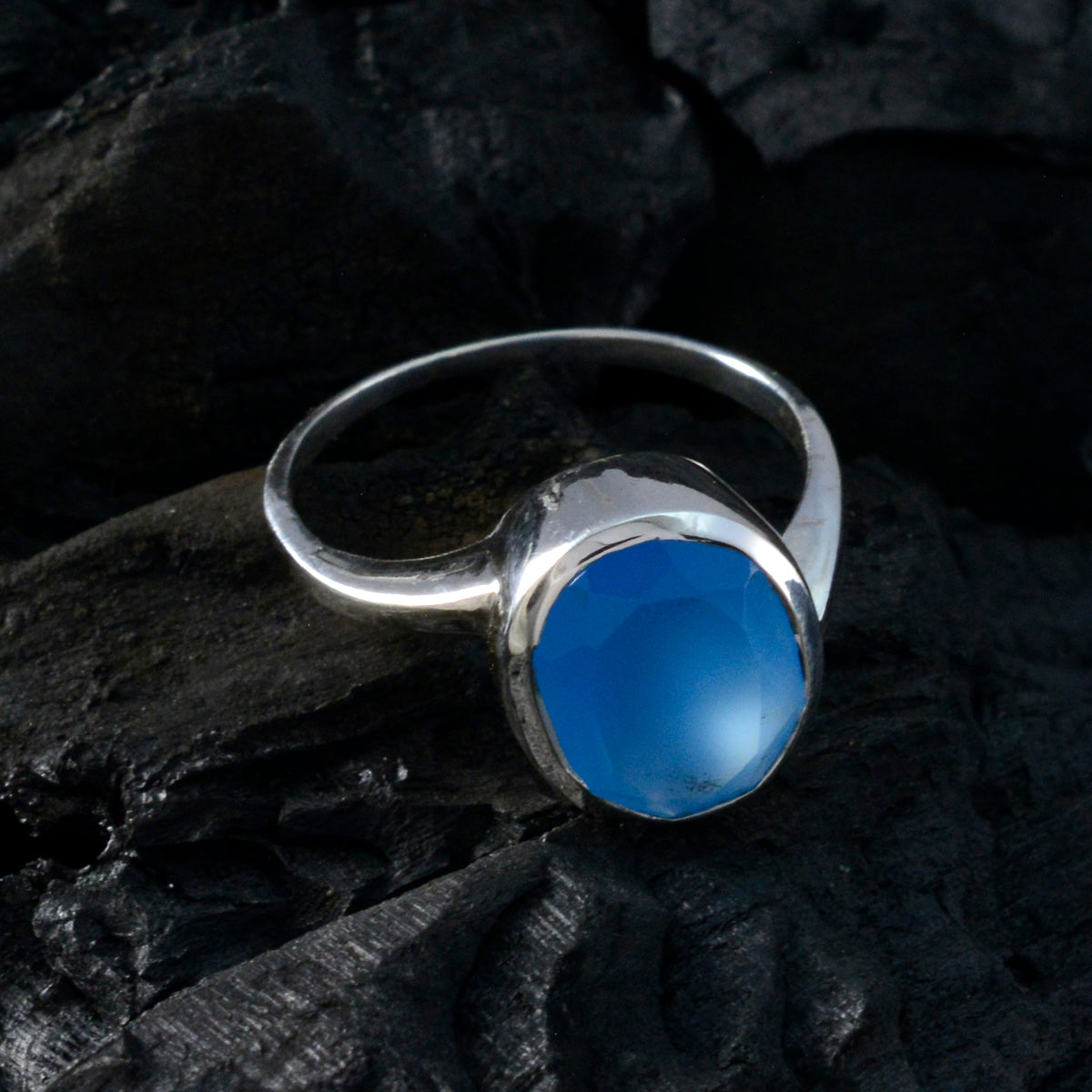 Blue Chalcedony Solitaire Korean Sterling Silver Blue Gemstones Whisper thin Contemporary Ring Jewellery