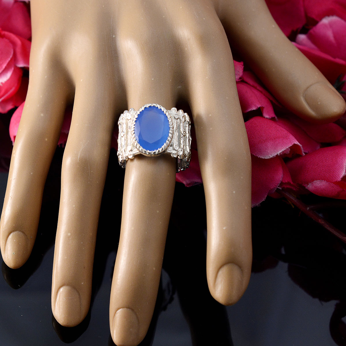 Blue Chalcedony Solitaire African 925 Sterling Silver Blue Gemstones Edgy Armor Band Jewelry