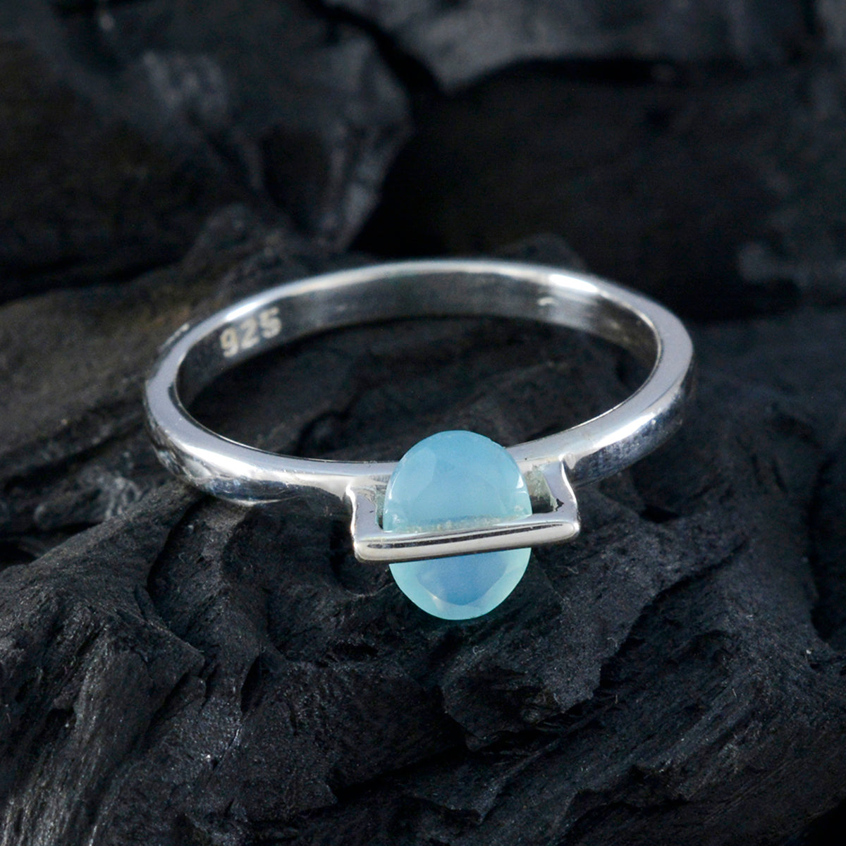 Blue Chalcedony Solitaire Japanese 925 Silver Blue Gemstone Delicate Graceful Ring Jewellery