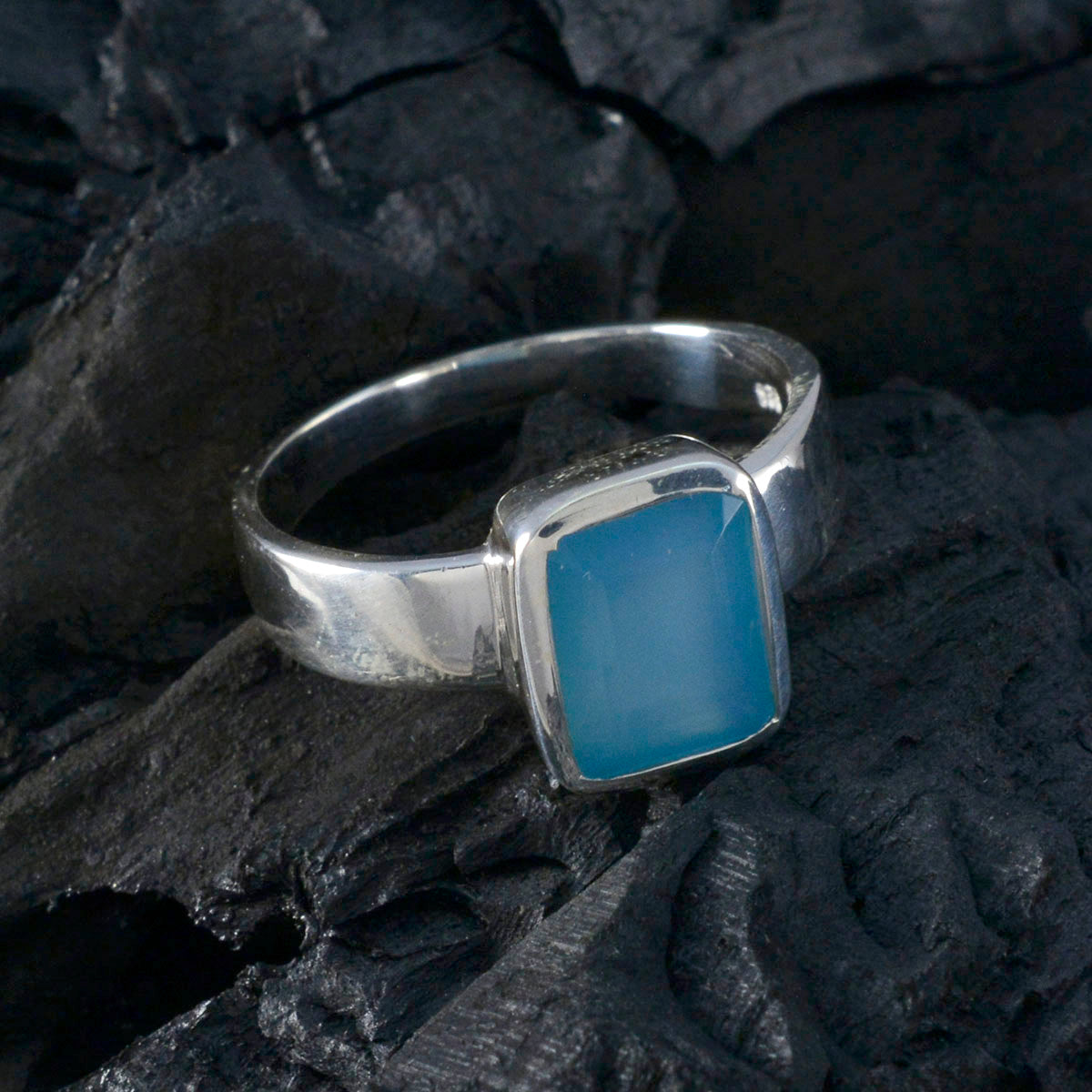 Blue Chalcedony Solitaire Egyptian 92.5 Silver Blue Gemstone Slim Trendy Ring Jewelry