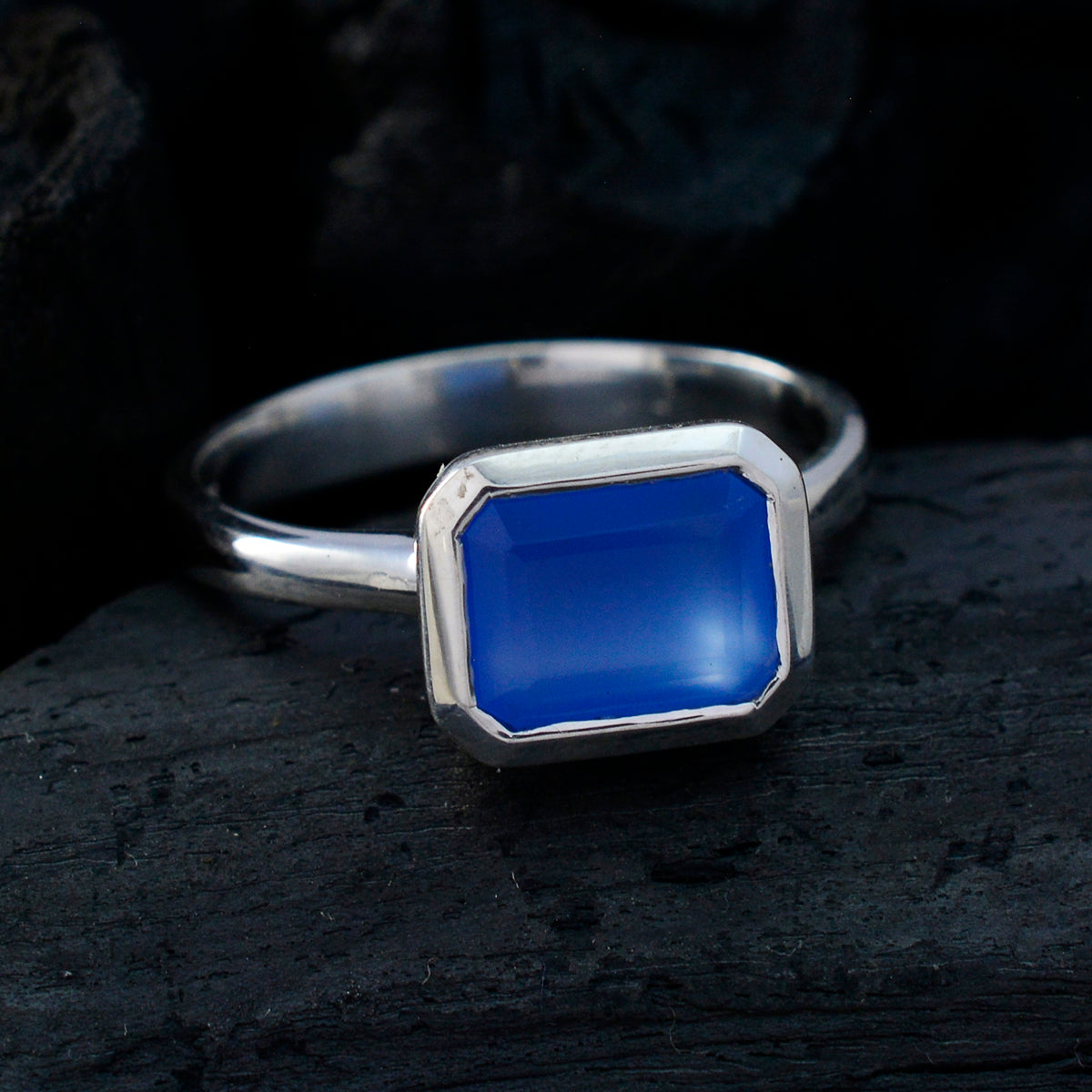 Blue Chalcedony Solitaire German Sterling Silver Blue Gems Tiny Luxurious Ring Jewelry