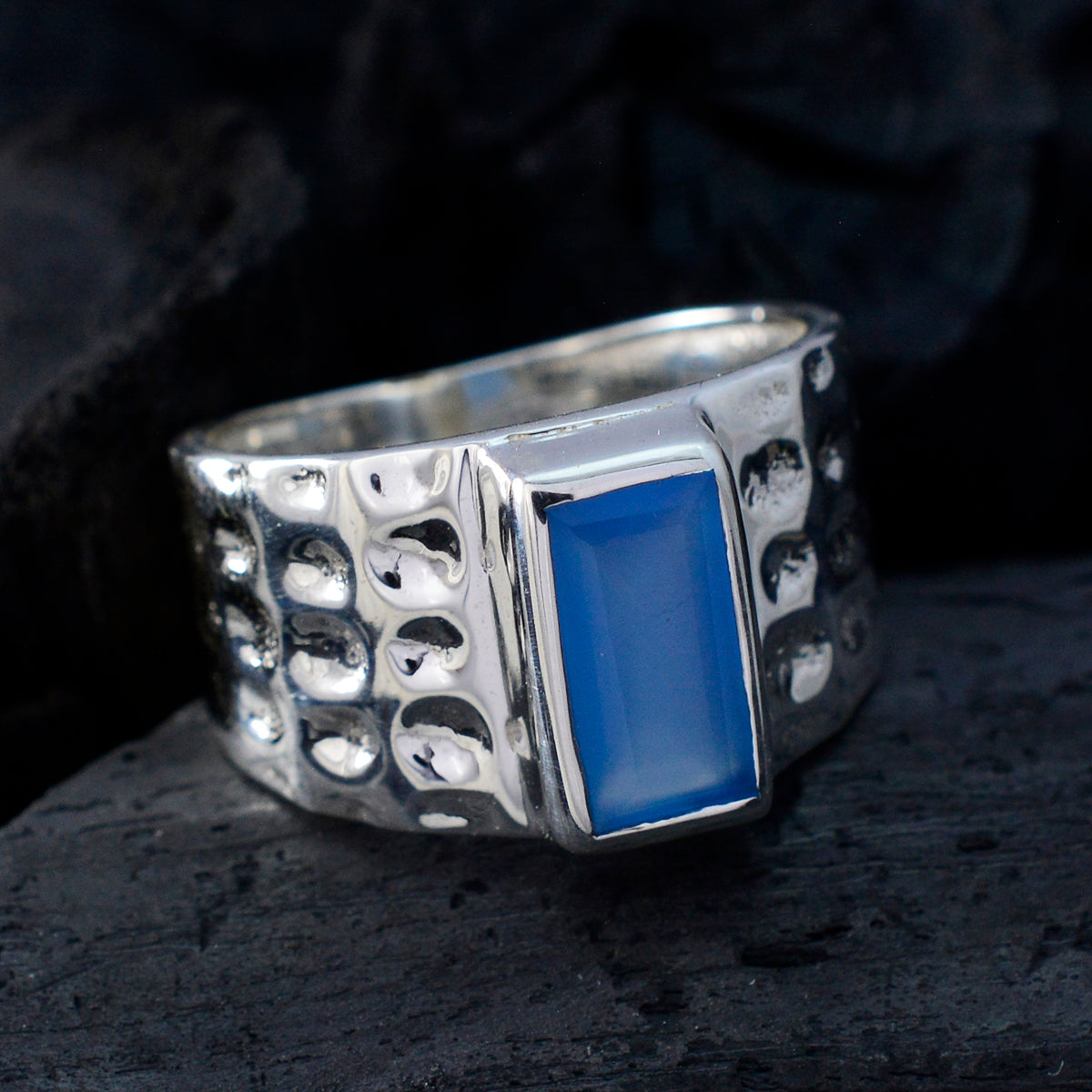Blue Chalcedony Solitaire Moroccan 925 Silver Blue Gemstone Mid weight Signet Ring Jewelry