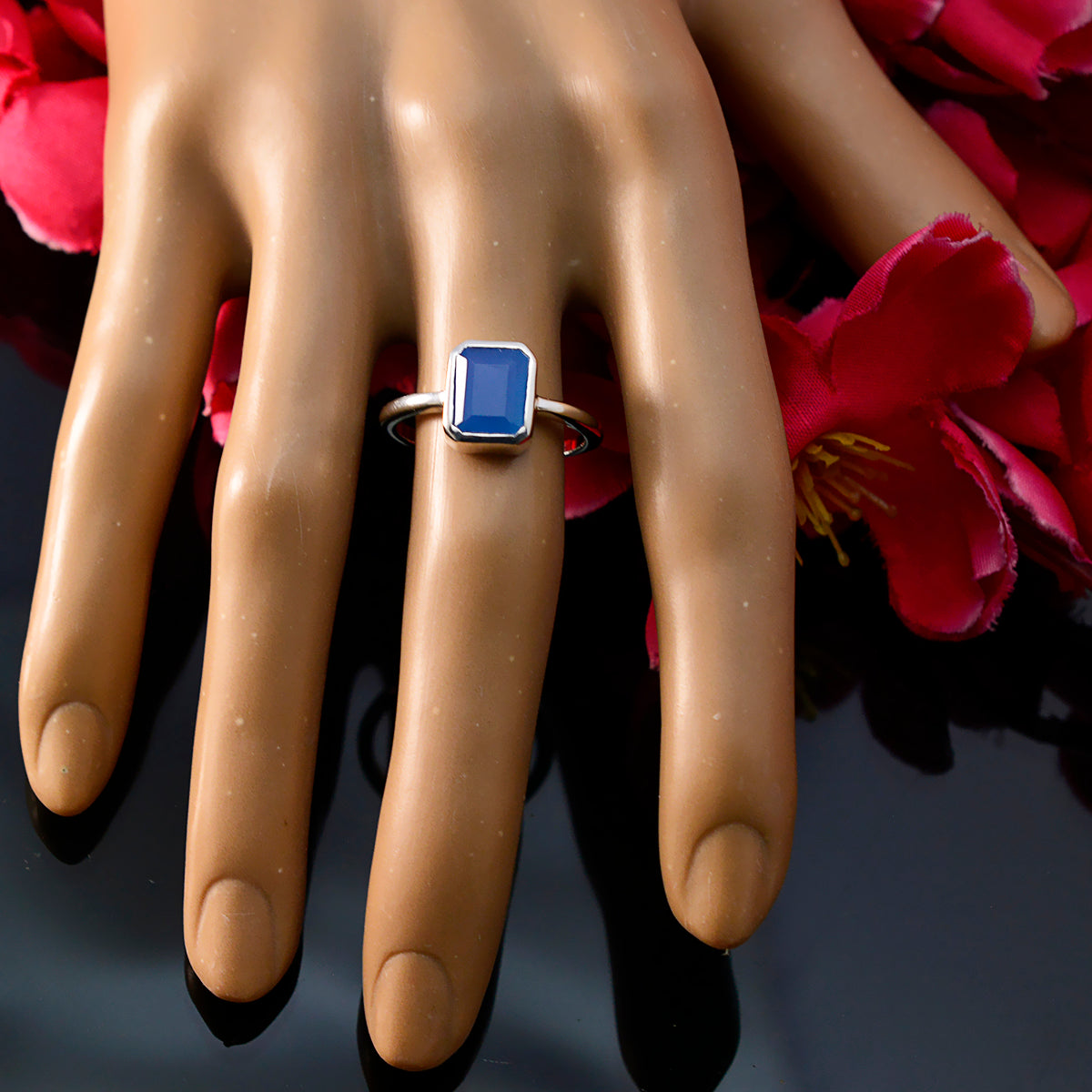 Blue Chalcedony Solitaire American 925 Sterling Silver Blue Gems Whisper thin Sophisticated Ring Jewelry