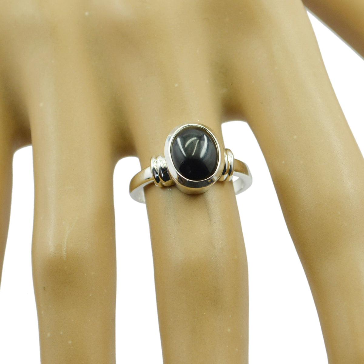 Black Onyx Solitaire Indian Silver Black Gemstone Classic  Graceful Ring Jewellery