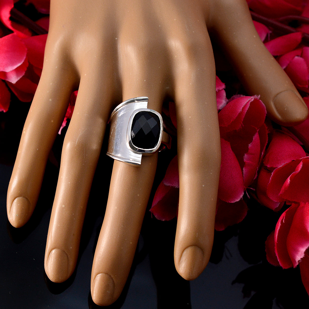 Black Onyx Solitaire Moroccan 925 Silver Black Gems Versatile Signet Ring Jewelry