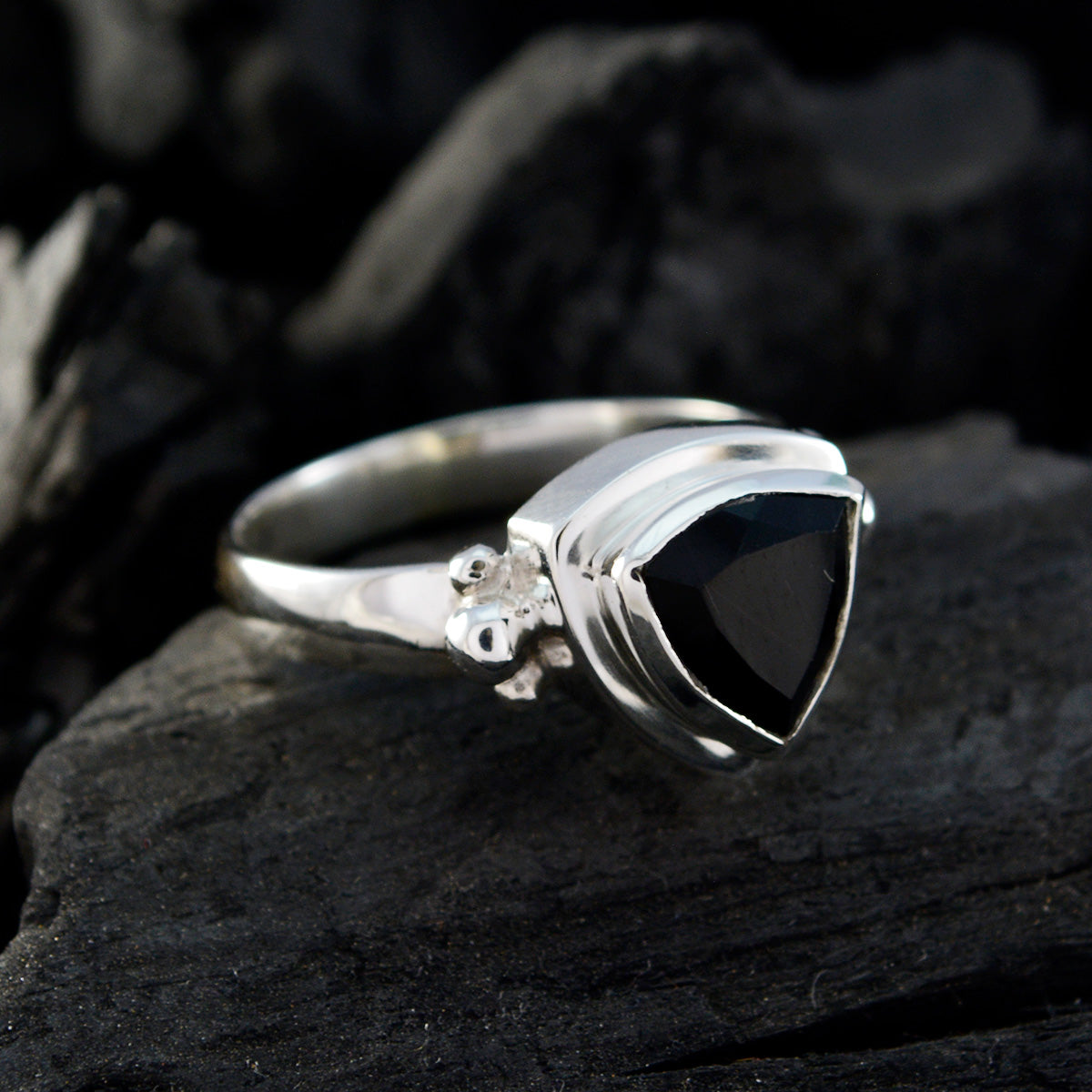 Black Onyx Solitaire Mexican Sterling Silver Black Gems Slim Traditional Ring Jewellery